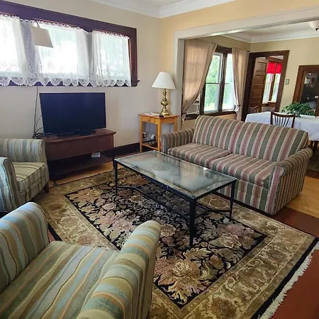 Ontario Ave - Kiwanis Park Apartment